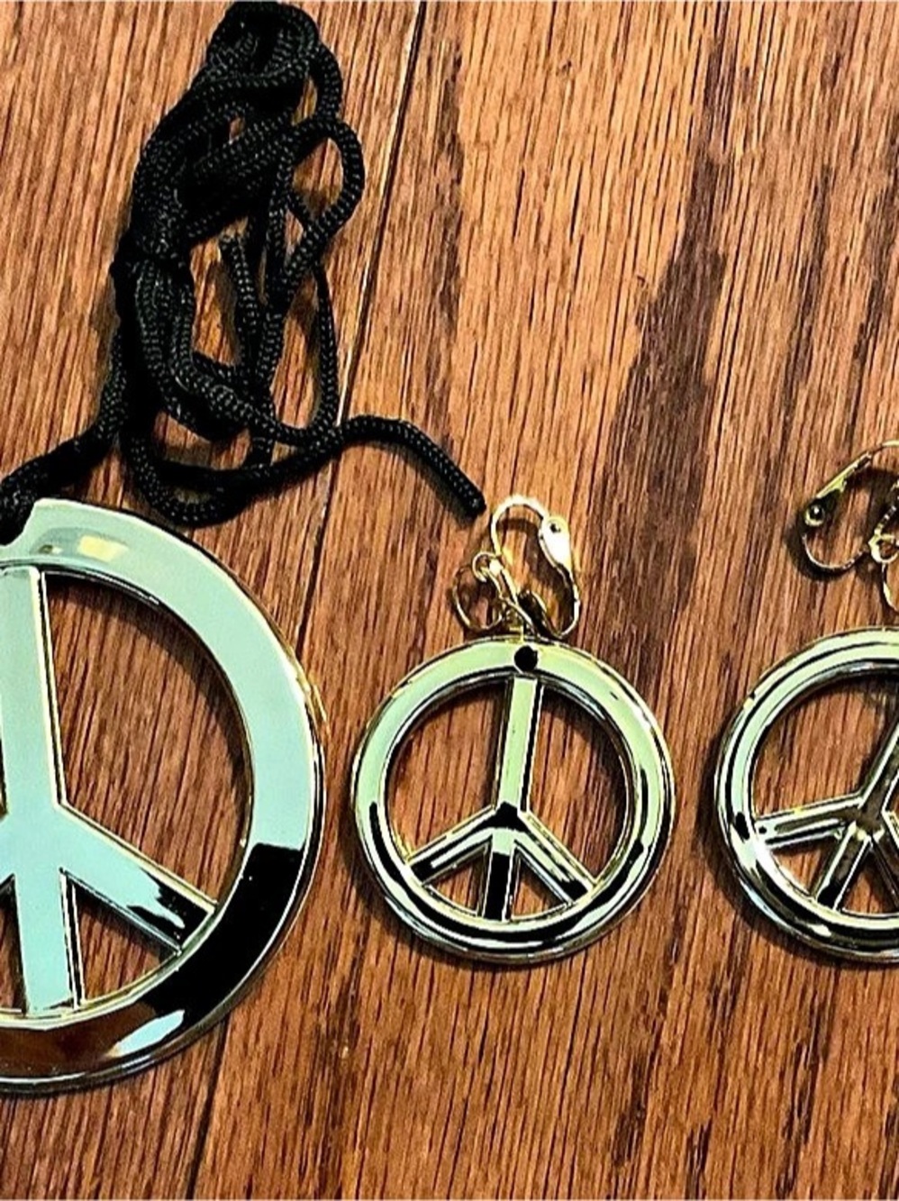 Gold Peace Sign Jewelry Set